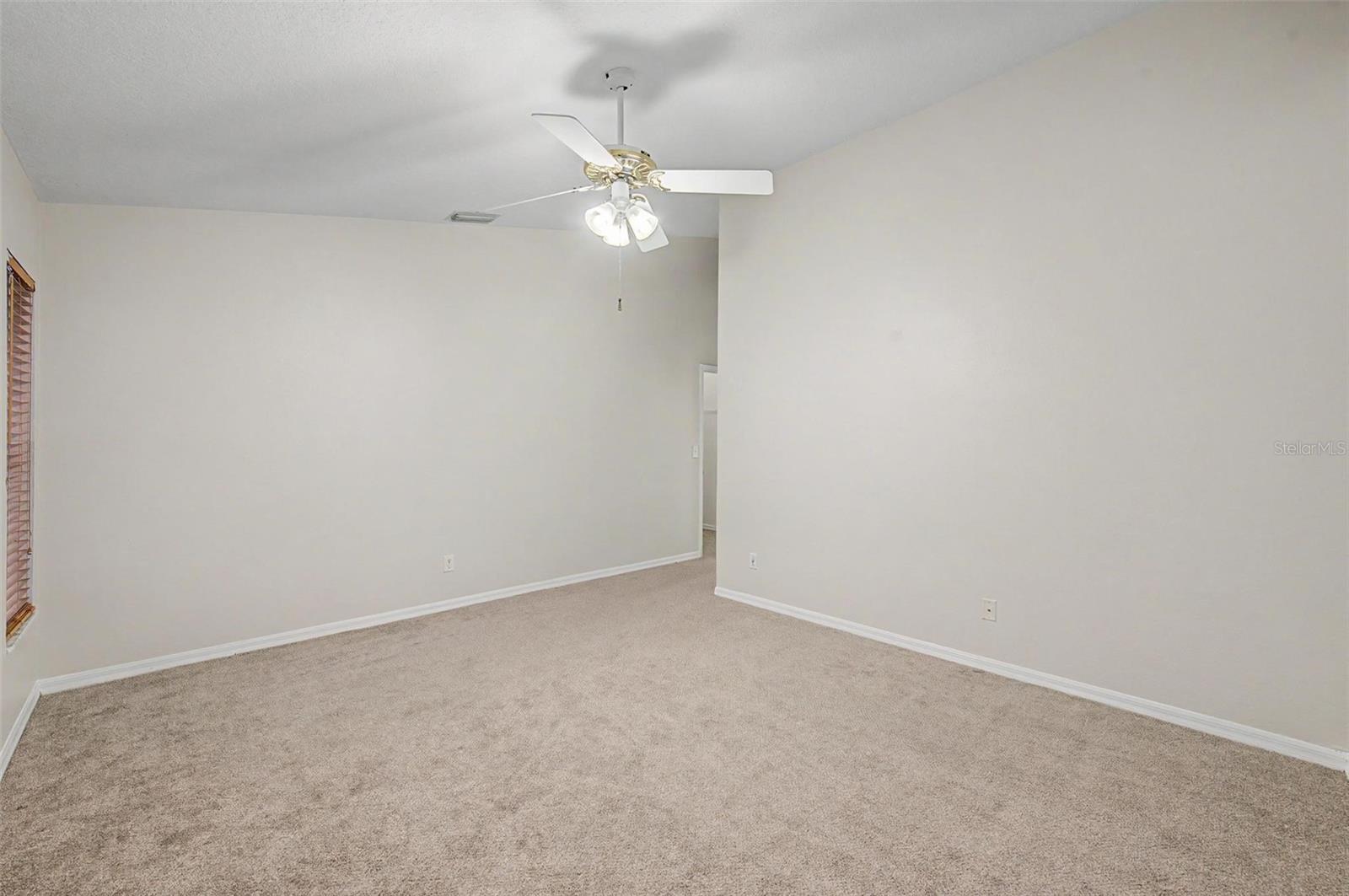 6222 CRICKETHOLLOW DR — photo 32