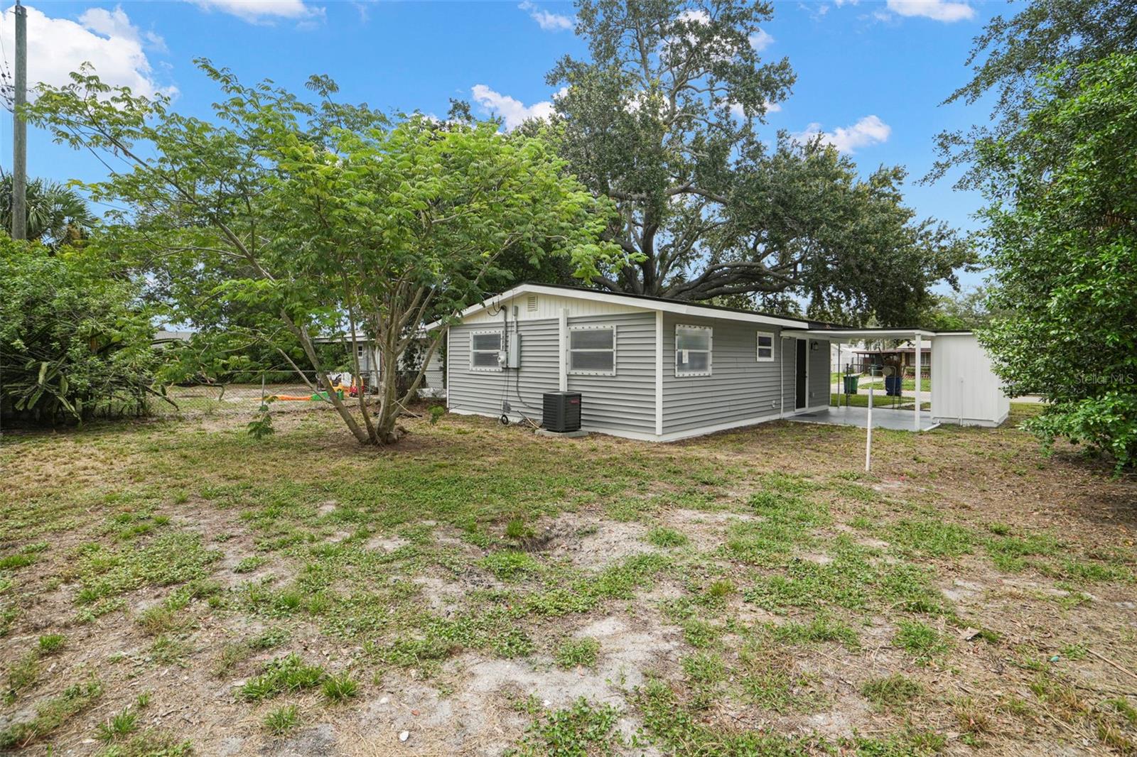 4406 W WALLACE AVE — photo 31