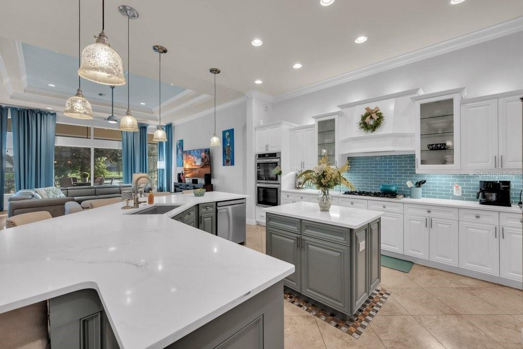 6217 KINGBIRD MANOR DR — photo 23