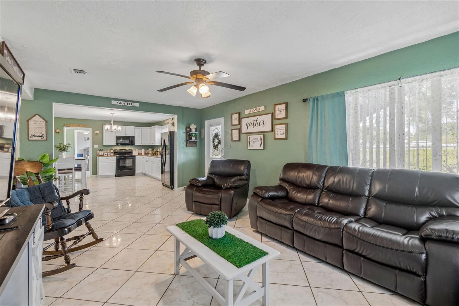 7307 N HUNTLEY AVE — photo 6