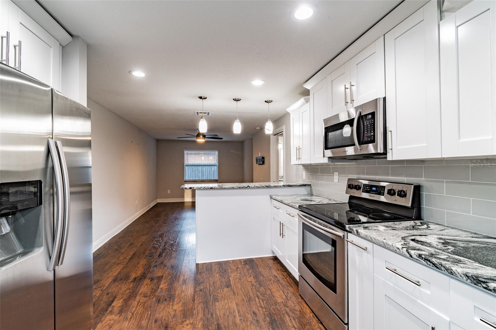 3208 W NAPOLEON AVE — photo 18