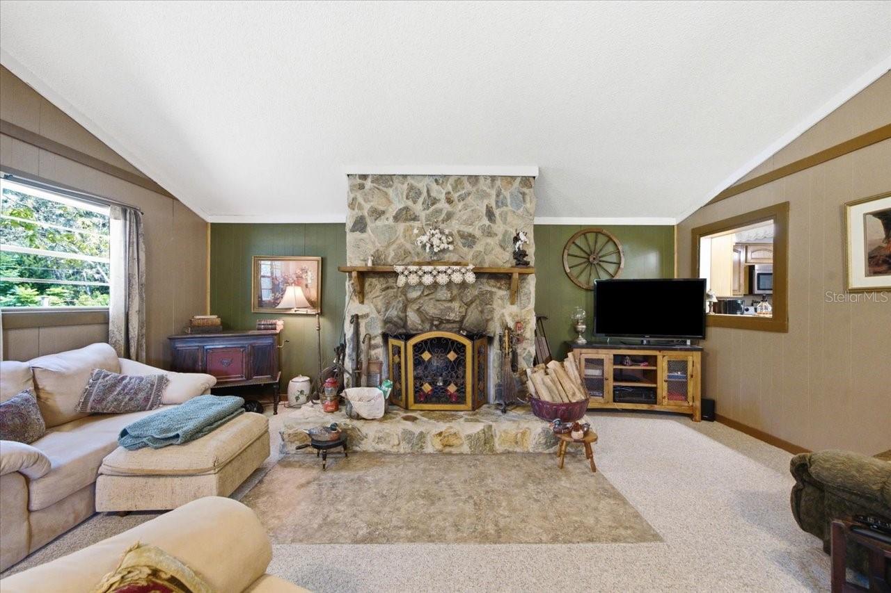 15535 RENEE LN — photo 16