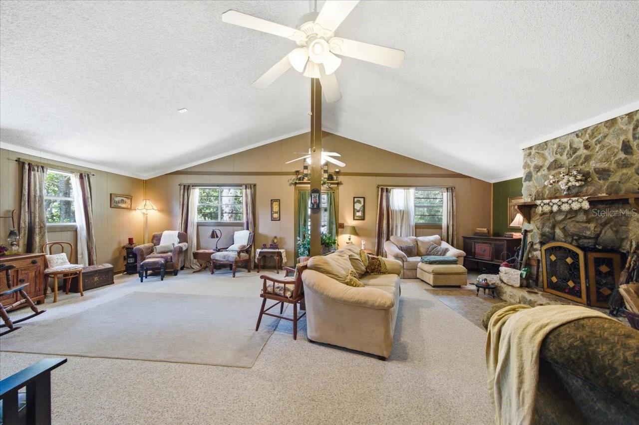 15535 RENEE LN — photo 15