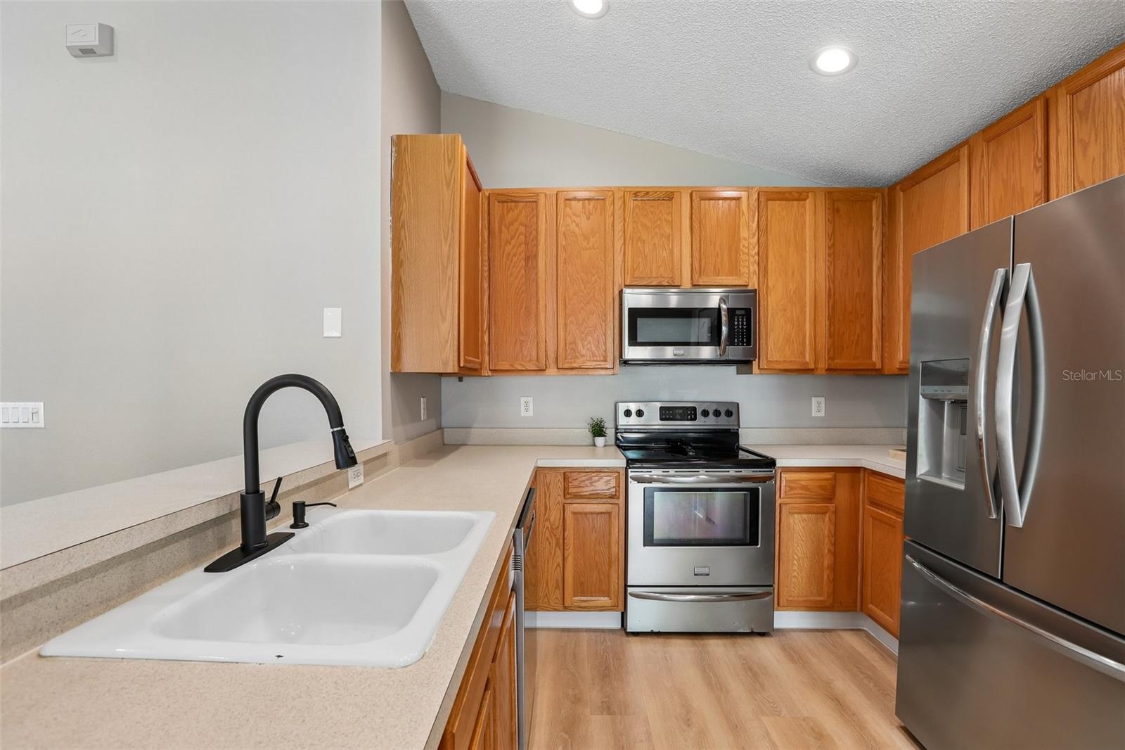 2638 BIG PINE DR — photo 10