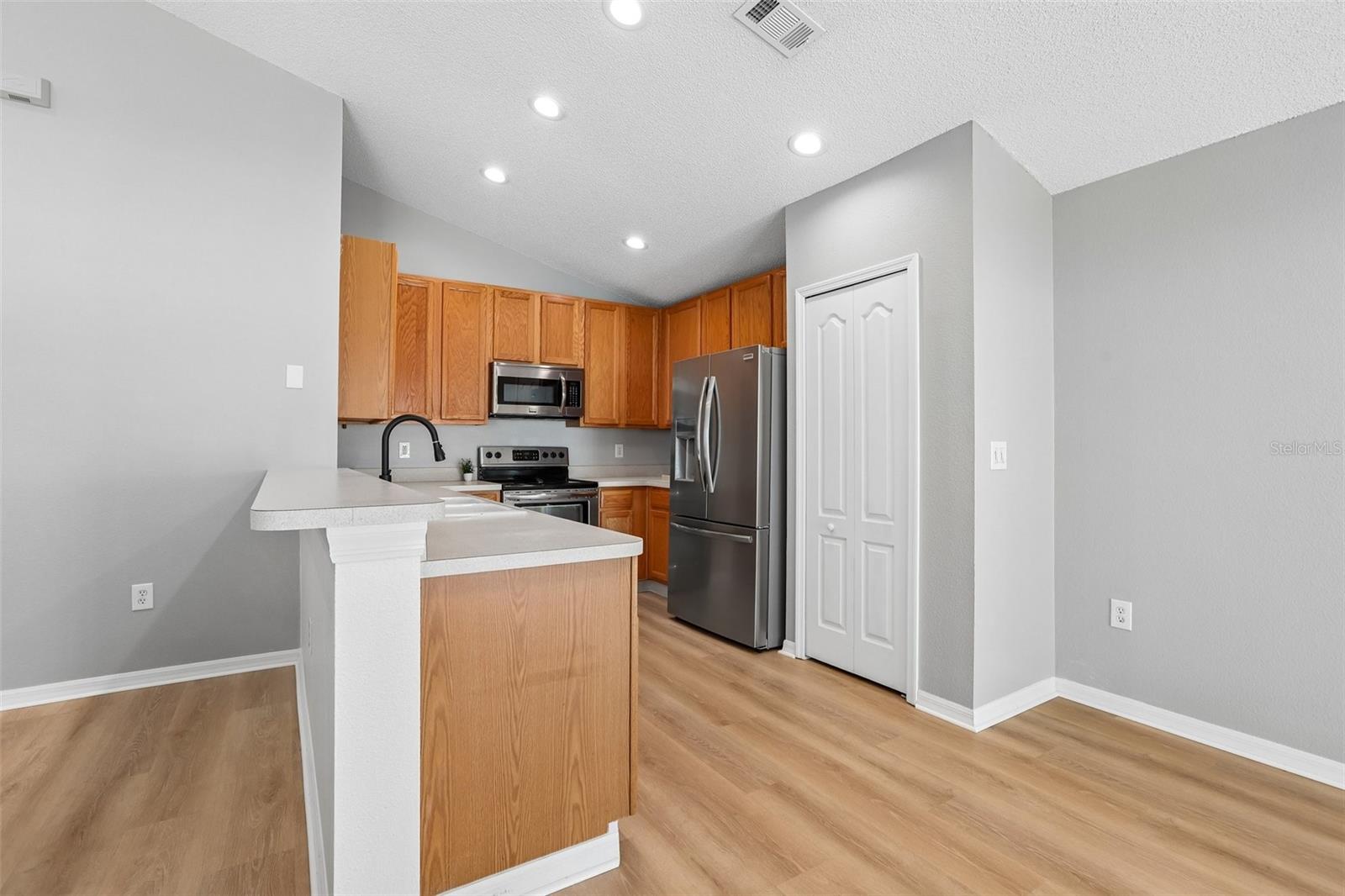 2638 BIG PINE DR — photo 8