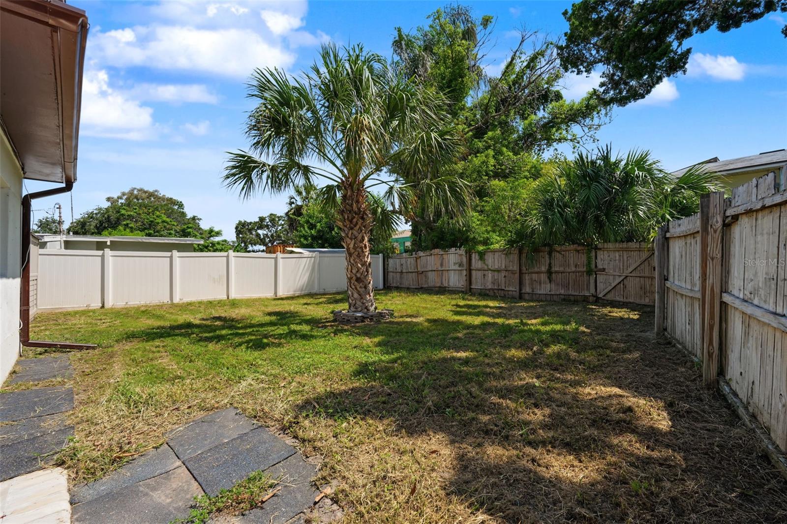 7377 ROYAL PALM DR — photo 27