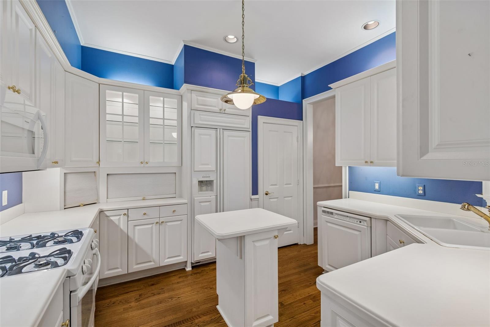 5323 BAYSHORE BLVD #F — photo 7