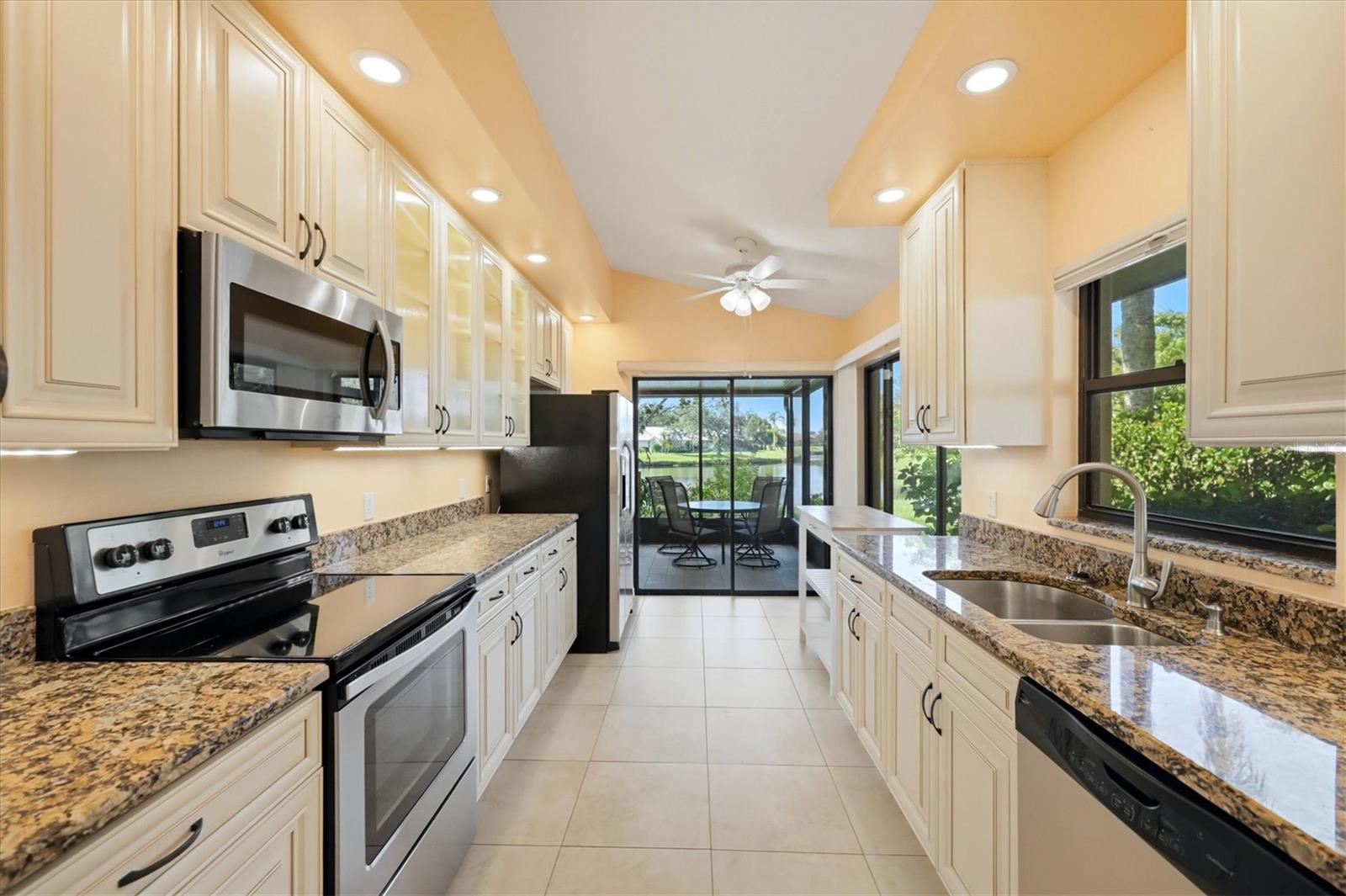 214 SOUTHAMPTON DR #327 — photo 12