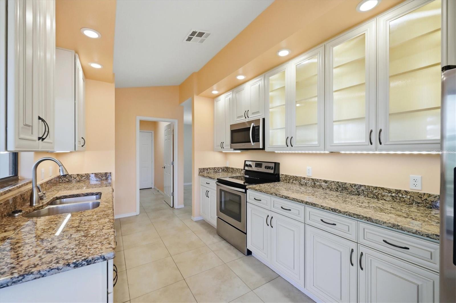 214 SOUTHAMPTON DR #327 — photo 9