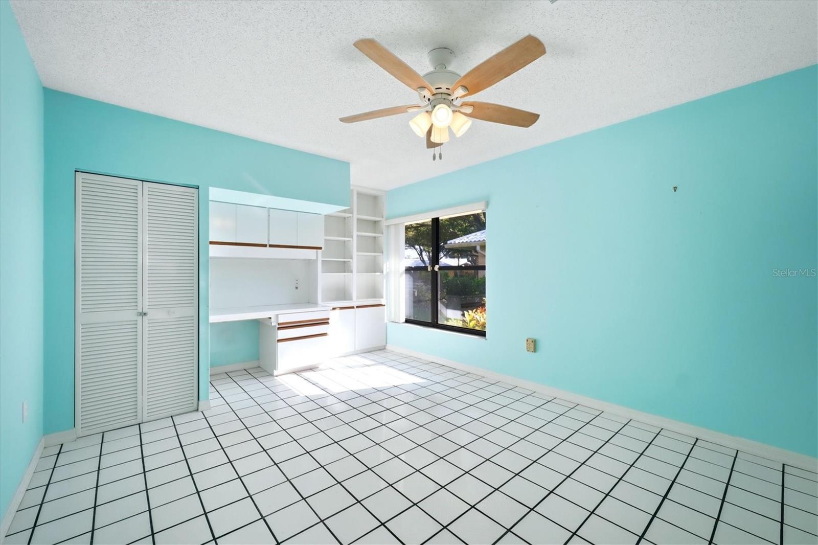 214 SOUTHAMPTON DR #327 — photo 23