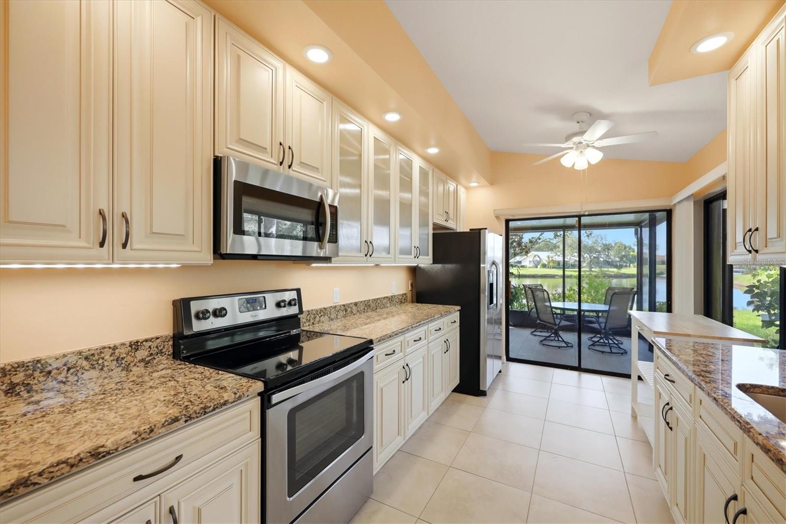 214 SOUTHAMPTON DR #327 — photo 11