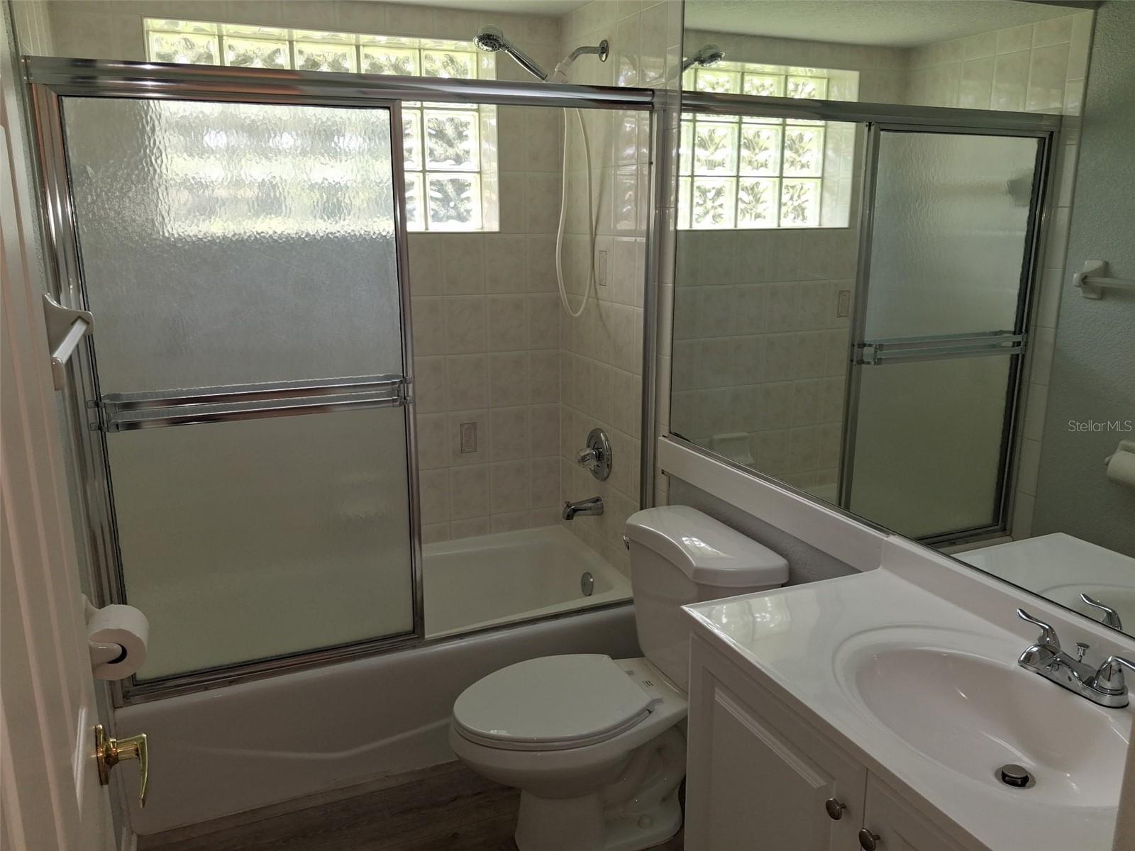 2420 DUMONT LN — photo 15