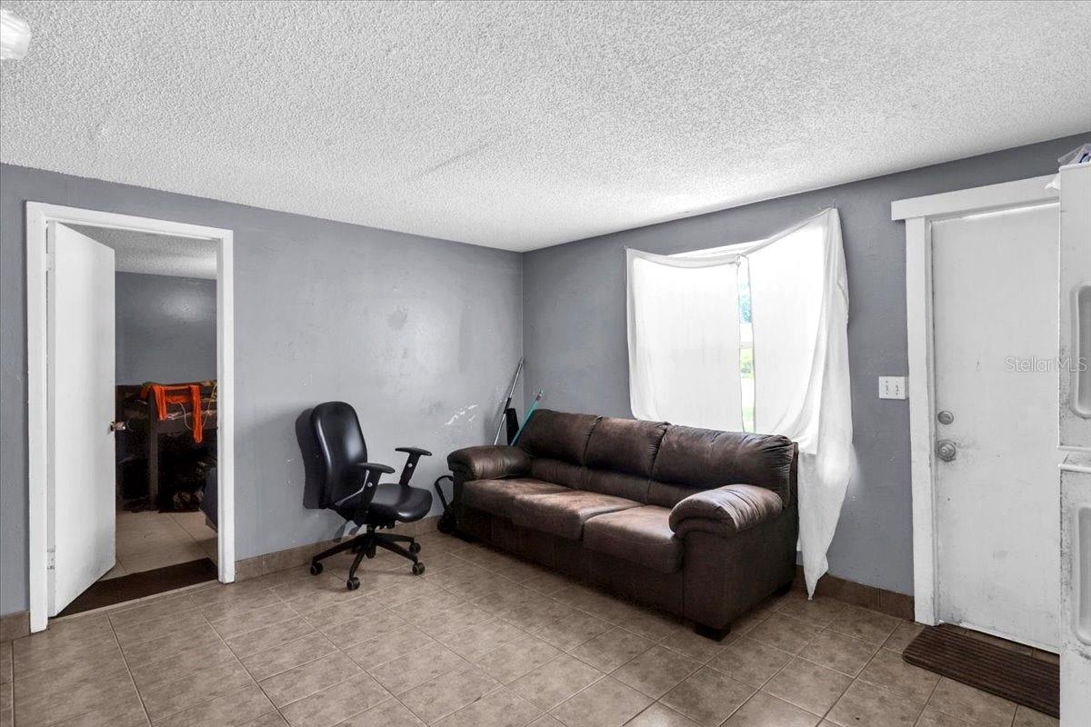 4306 9TH ST E — photo 8