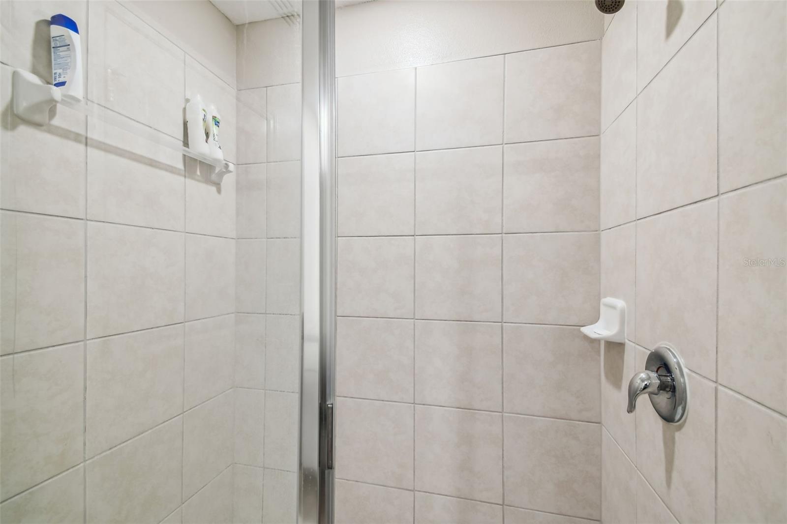21868 LYONIA LN — photo 35