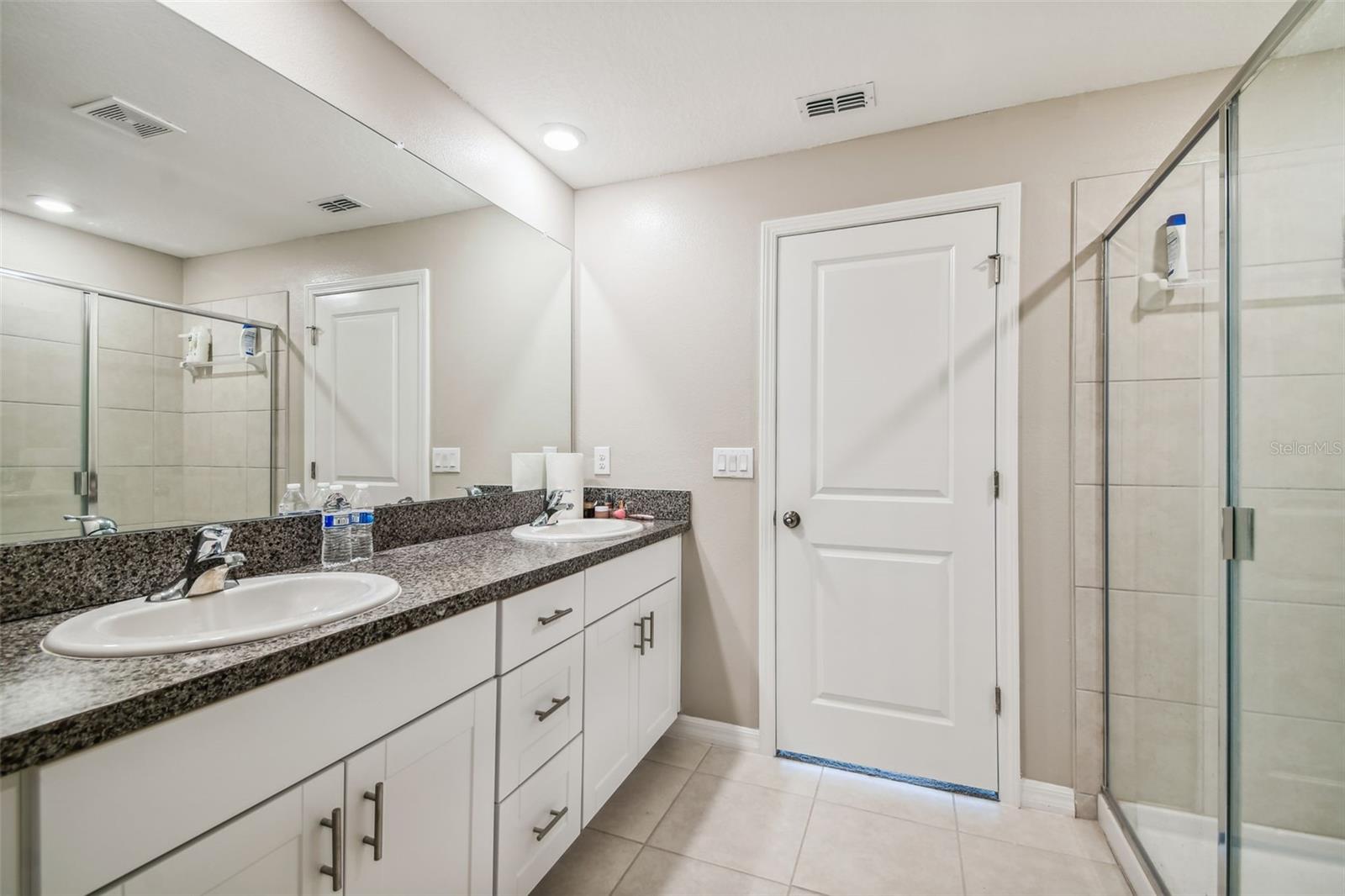 21868 LYONIA LN — photo 33