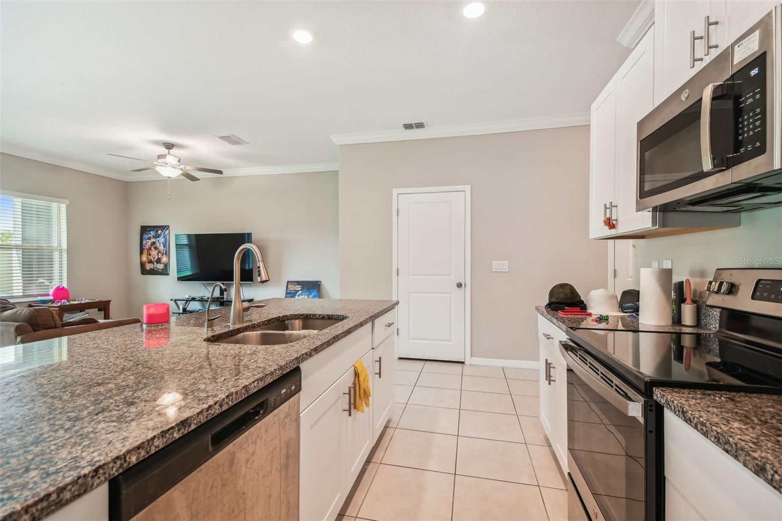 21868 LYONIA LN — photo 15