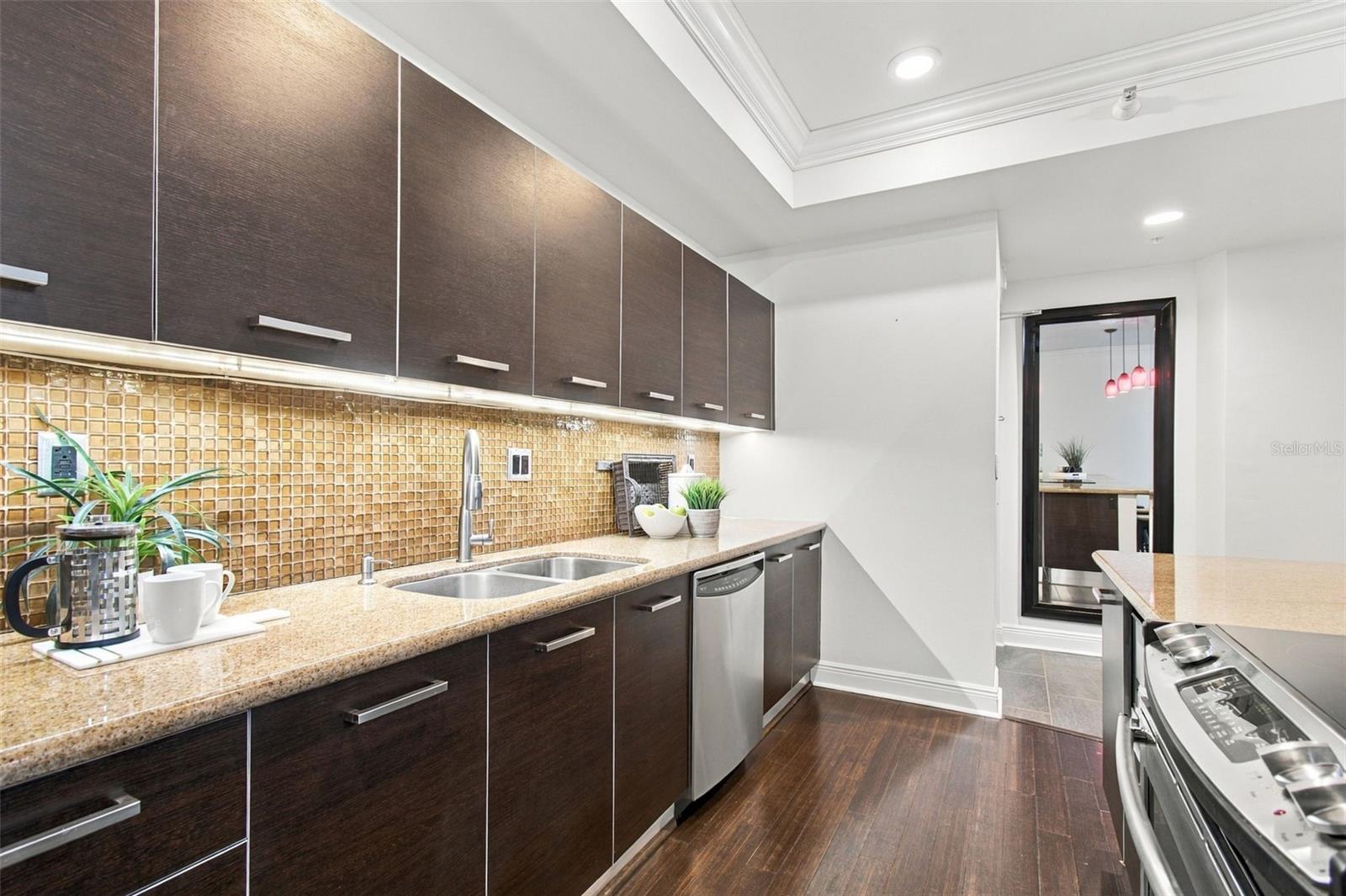 205 5TH AVE N #201 — photo 13