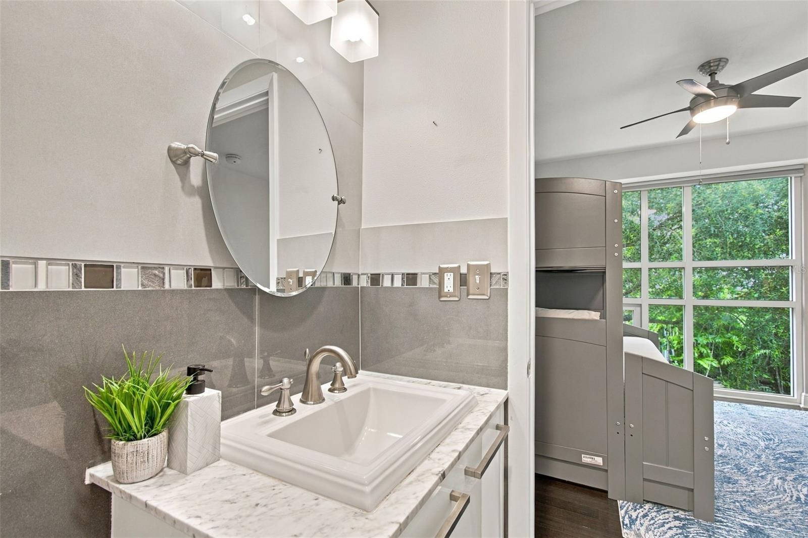 205 5TH AVE N #201 — photo 31