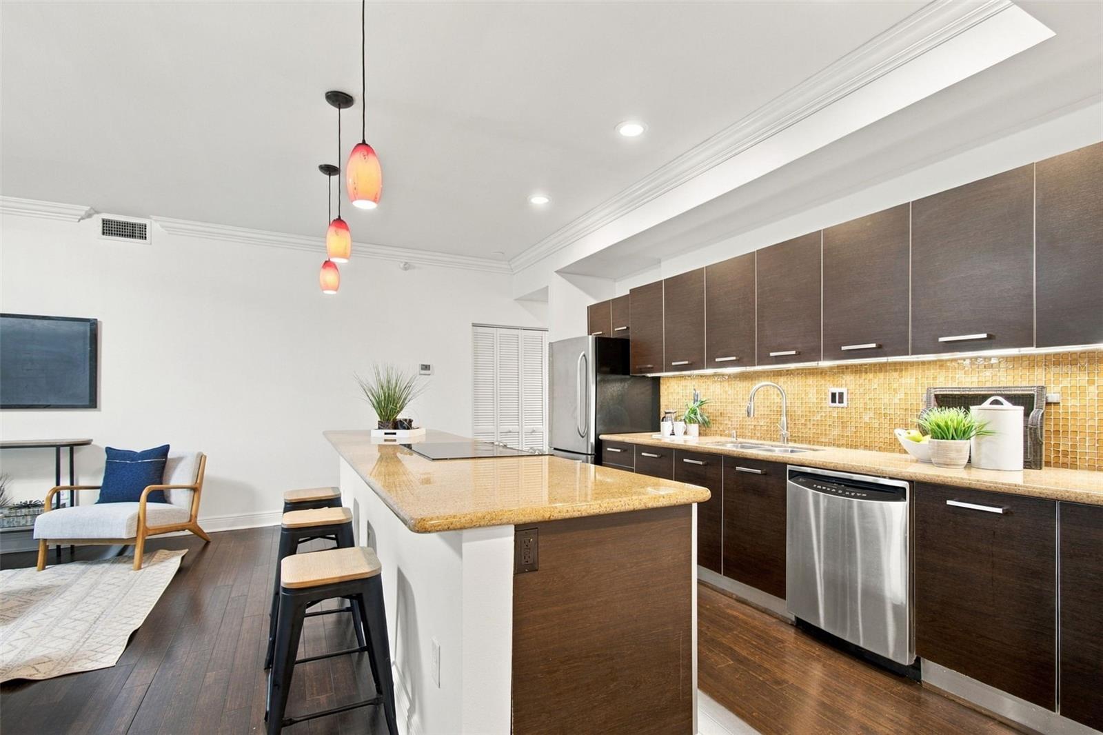 205 5TH AVE N #201 — photo 12