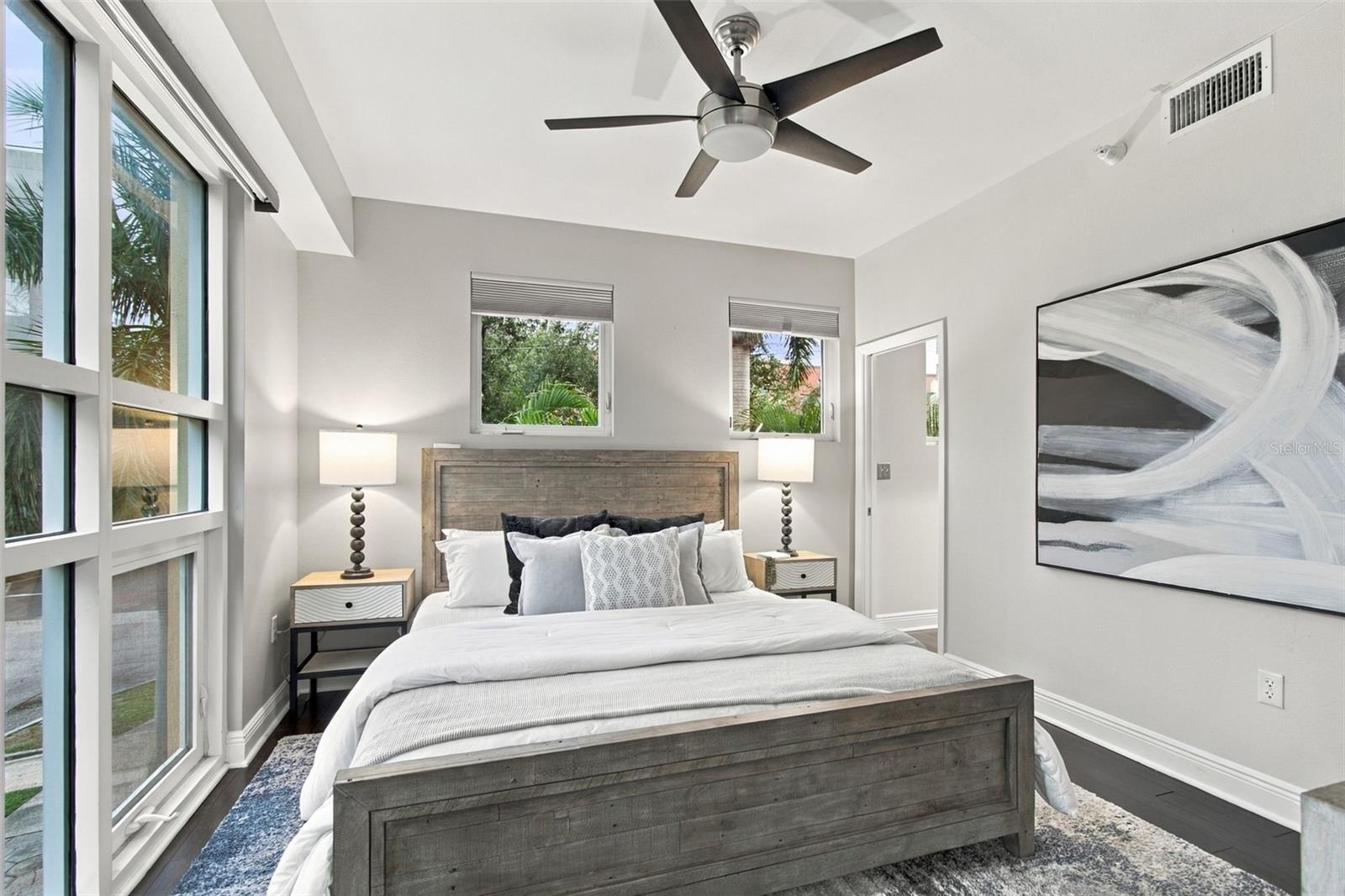 205 5TH AVE N #201 — photo 20