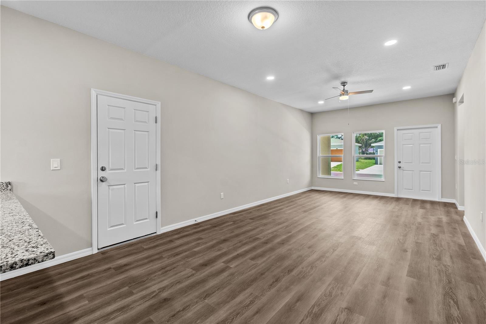 5013 FINDERS CT — photo 24