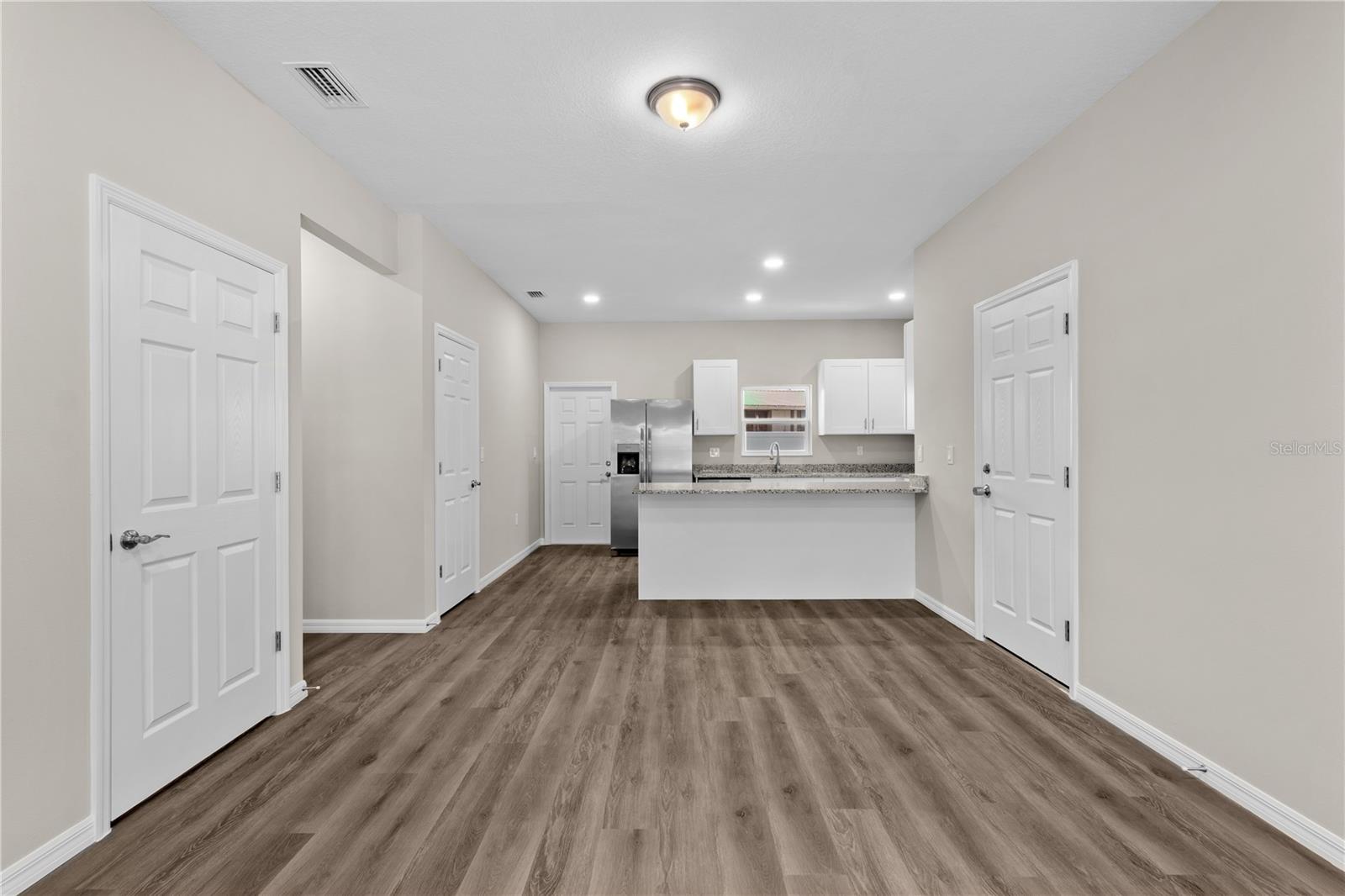5013 FINDERS CT — photo 8
