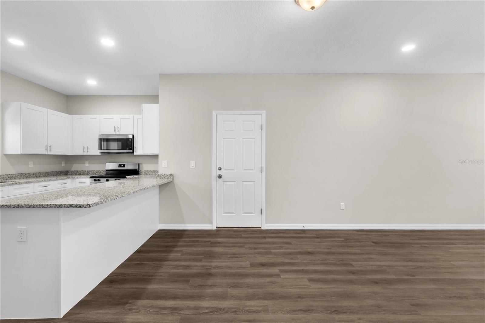 5013 FINDERS CT — photo 19