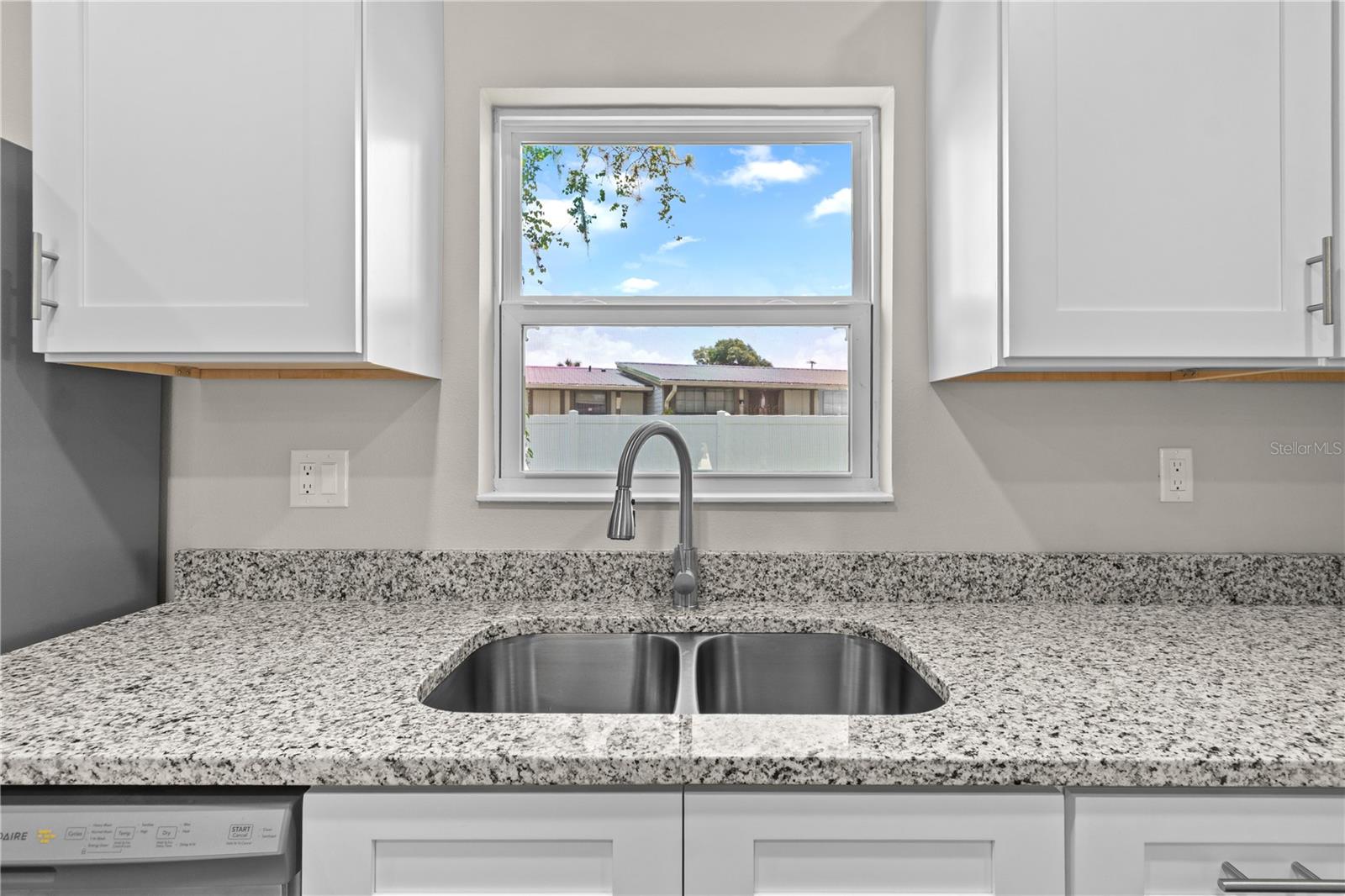 5013 FINDERS CT — photo 17