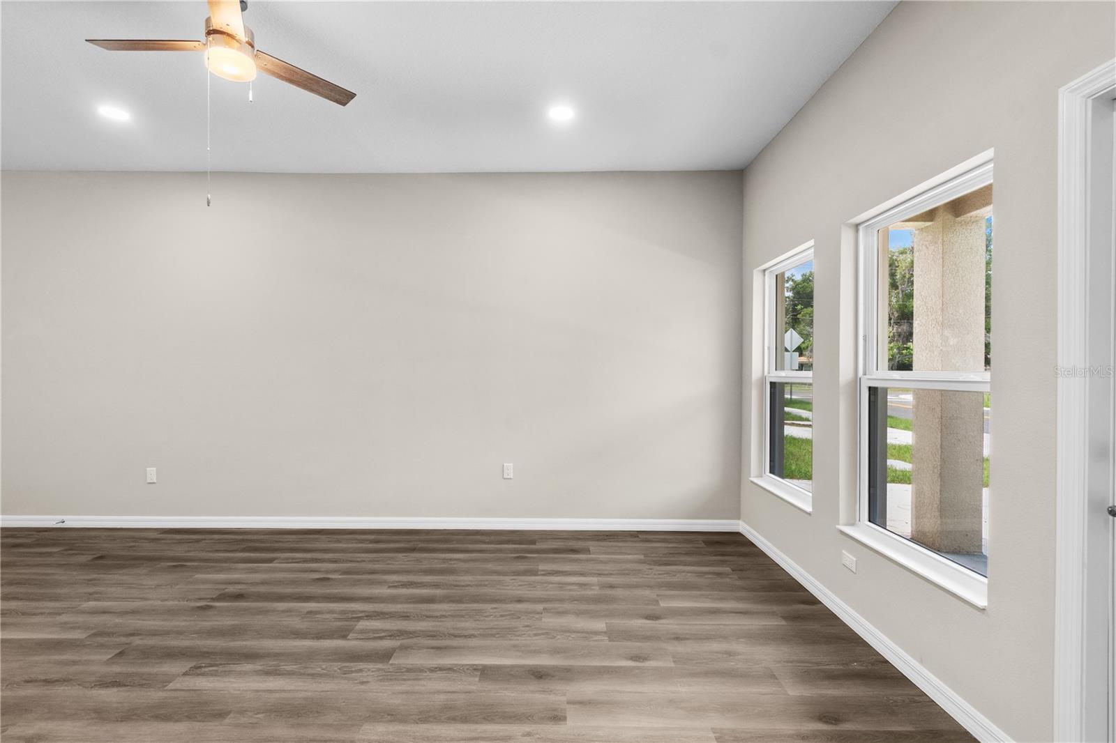 5013 FINDERS CT — photo 25