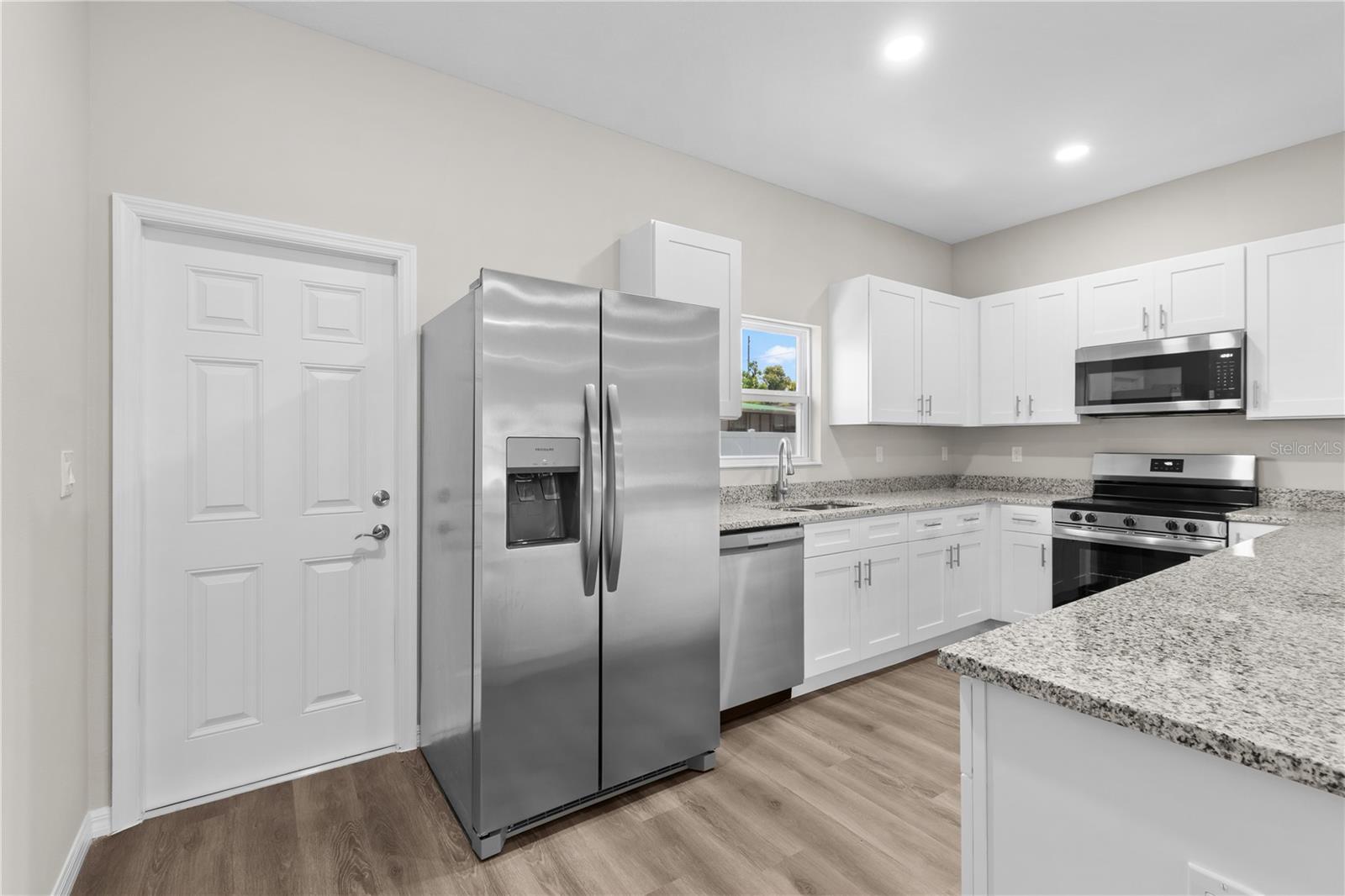 5013 FINDERS CT — photo 14