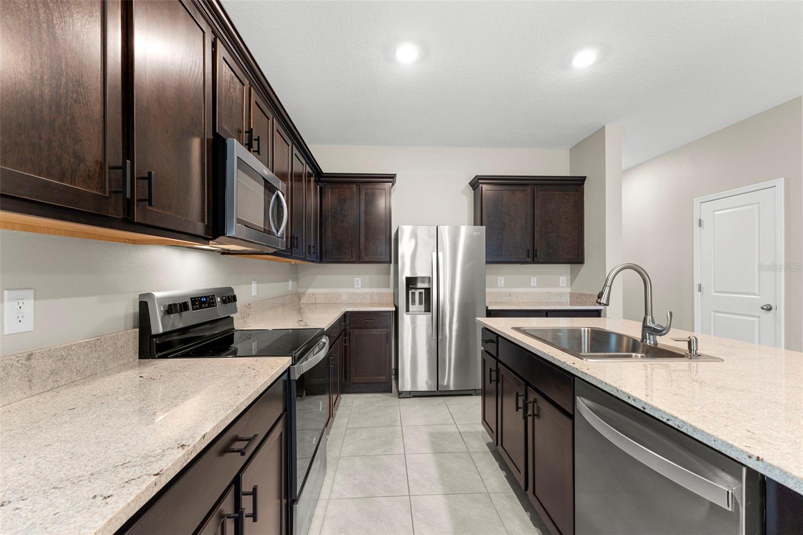 2908 EVERGREEN ELM PASS — photo 4