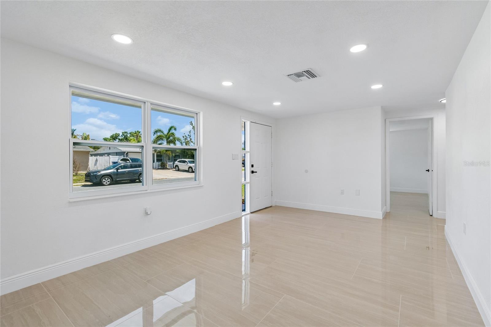 1467 CLASSIC DR — photo 15