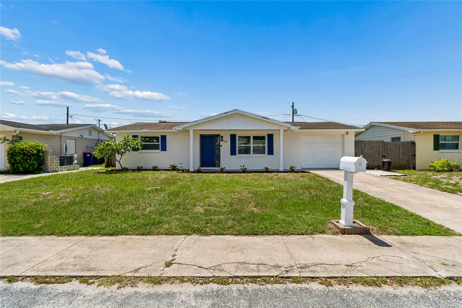 1467 CLASSIC DR — photo 6