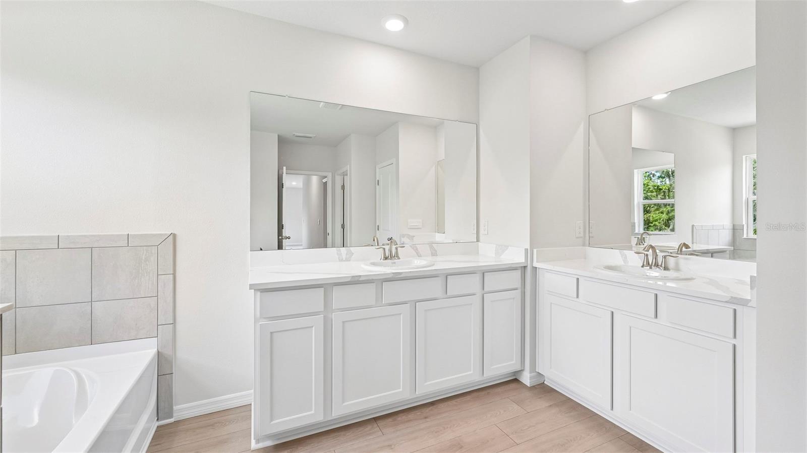 10437 WOODLAND GARDEN WAY — photo 20