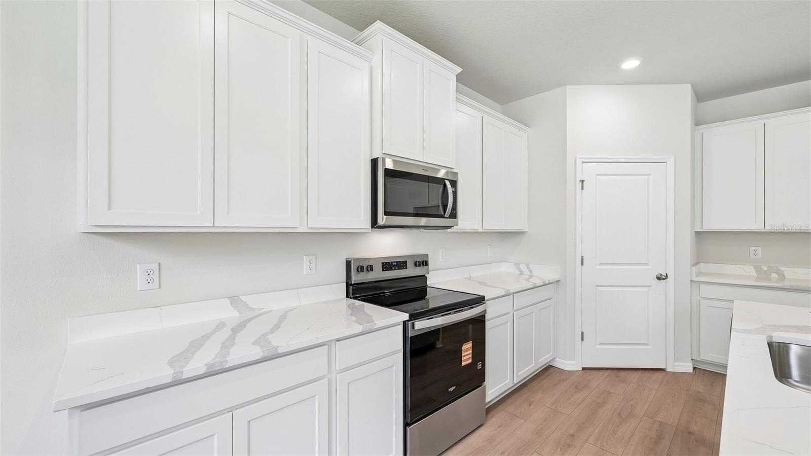 10437 WOODLAND GARDEN WAY — photo 3