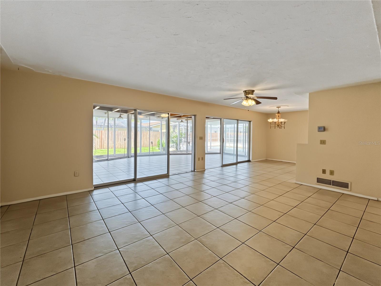 3041 TYRONE LN — photo 4