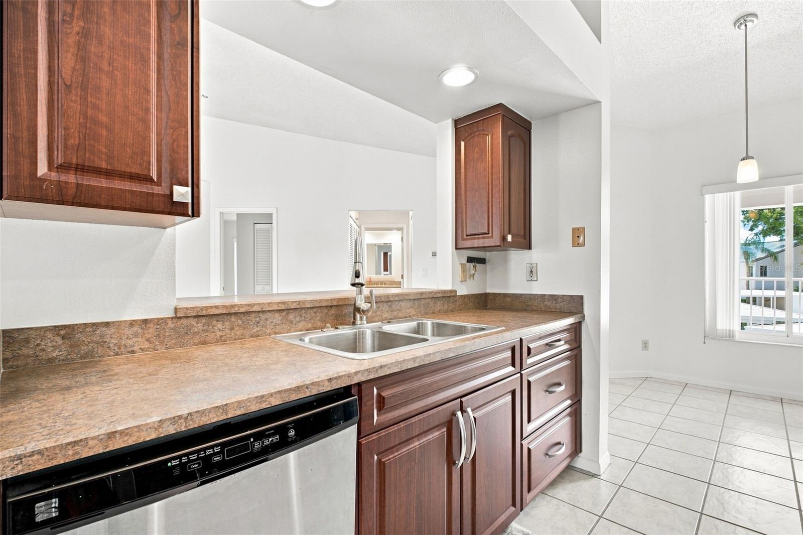 3588 INDIGO POND DR #12 — photo 37