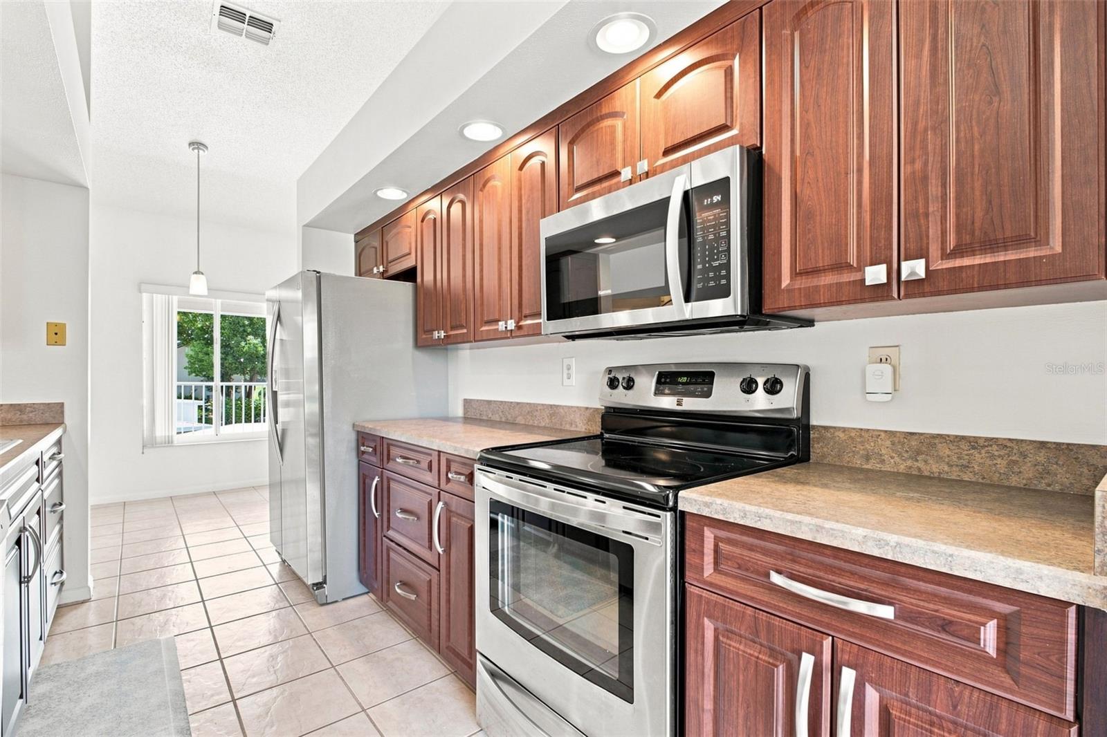 3588 INDIGO POND DR #12 — photo 36