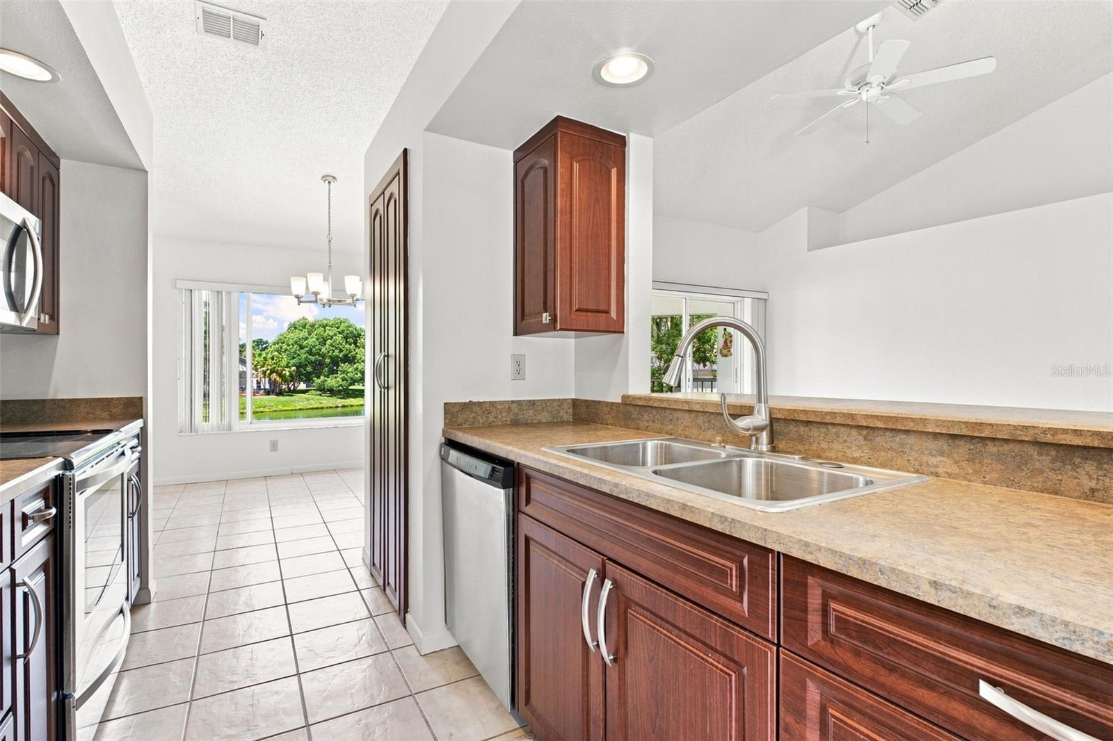 3588 INDIGO POND DR #12 — photo 34