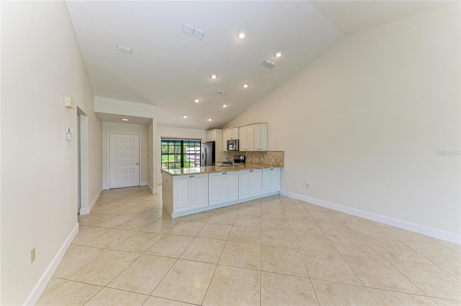 6085 CLUBSIDE DR — photo 21