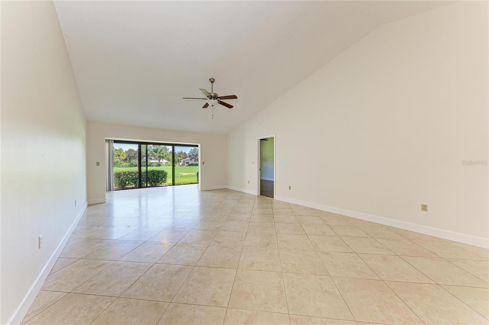 6085 CLUBSIDE DR — photo 19