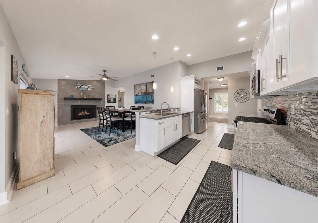 708 SPANISH MAIN DR — photo 25