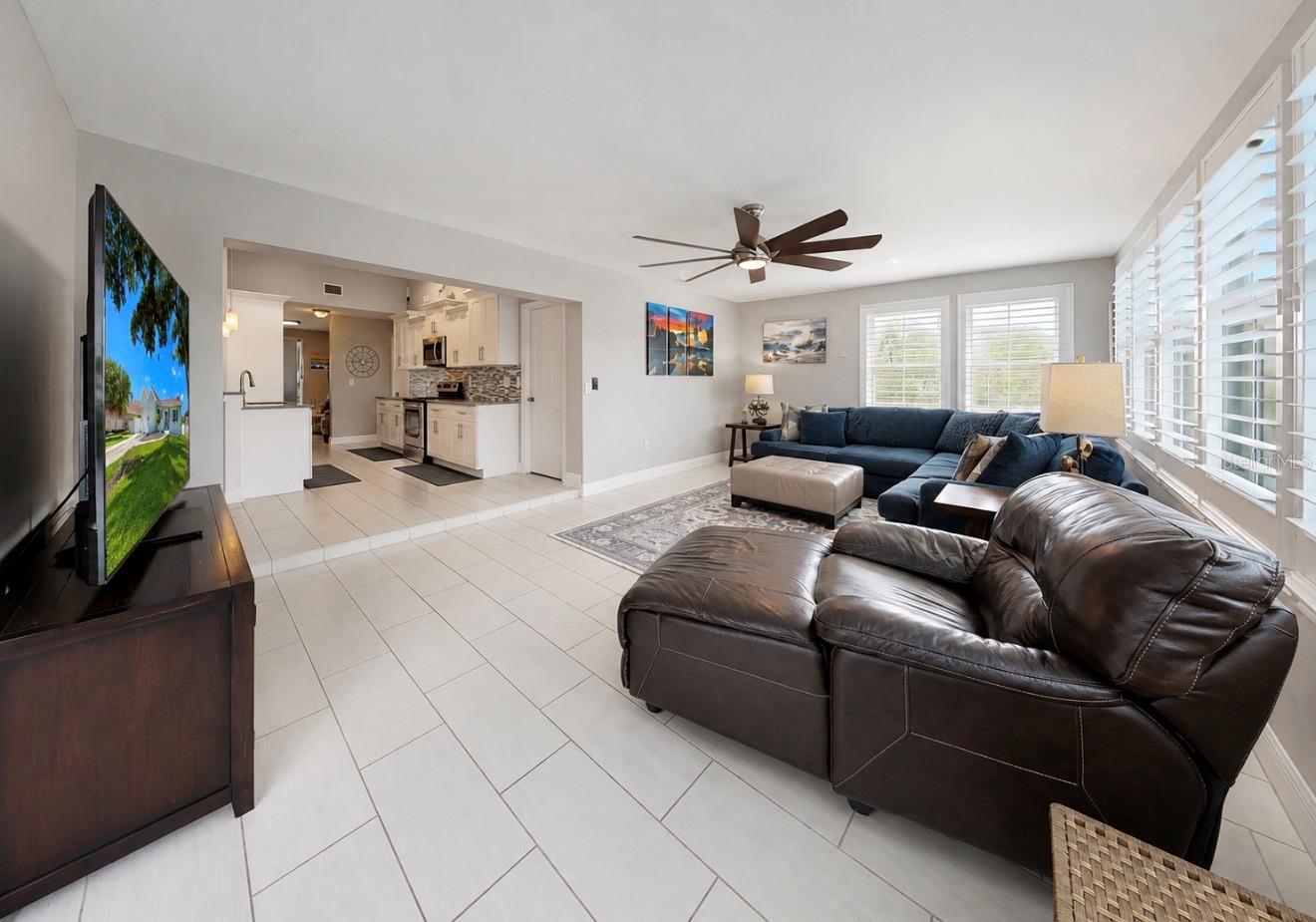708 SPANISH MAIN DR — photo 11