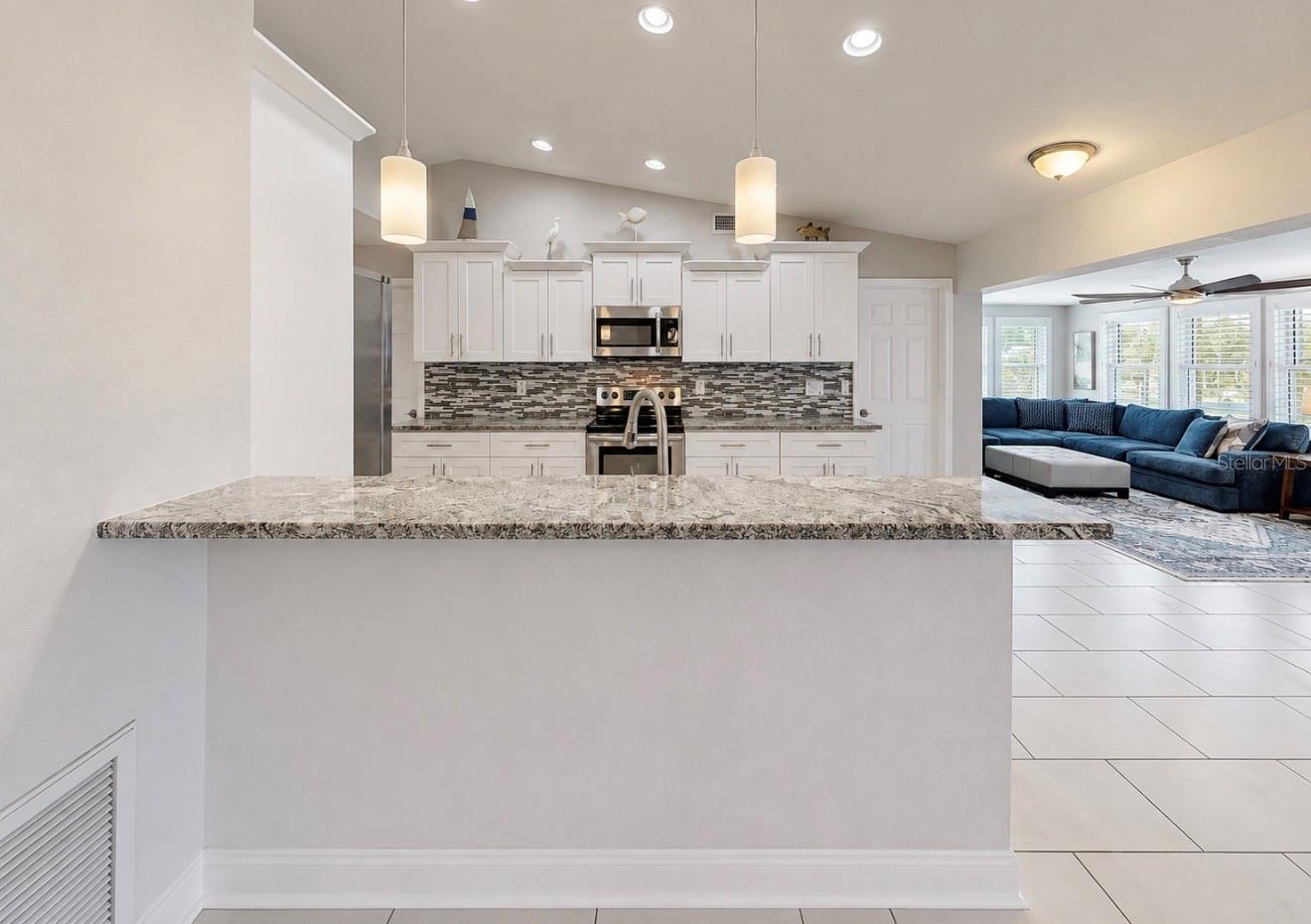 708 SPANISH MAIN DR — photo 21