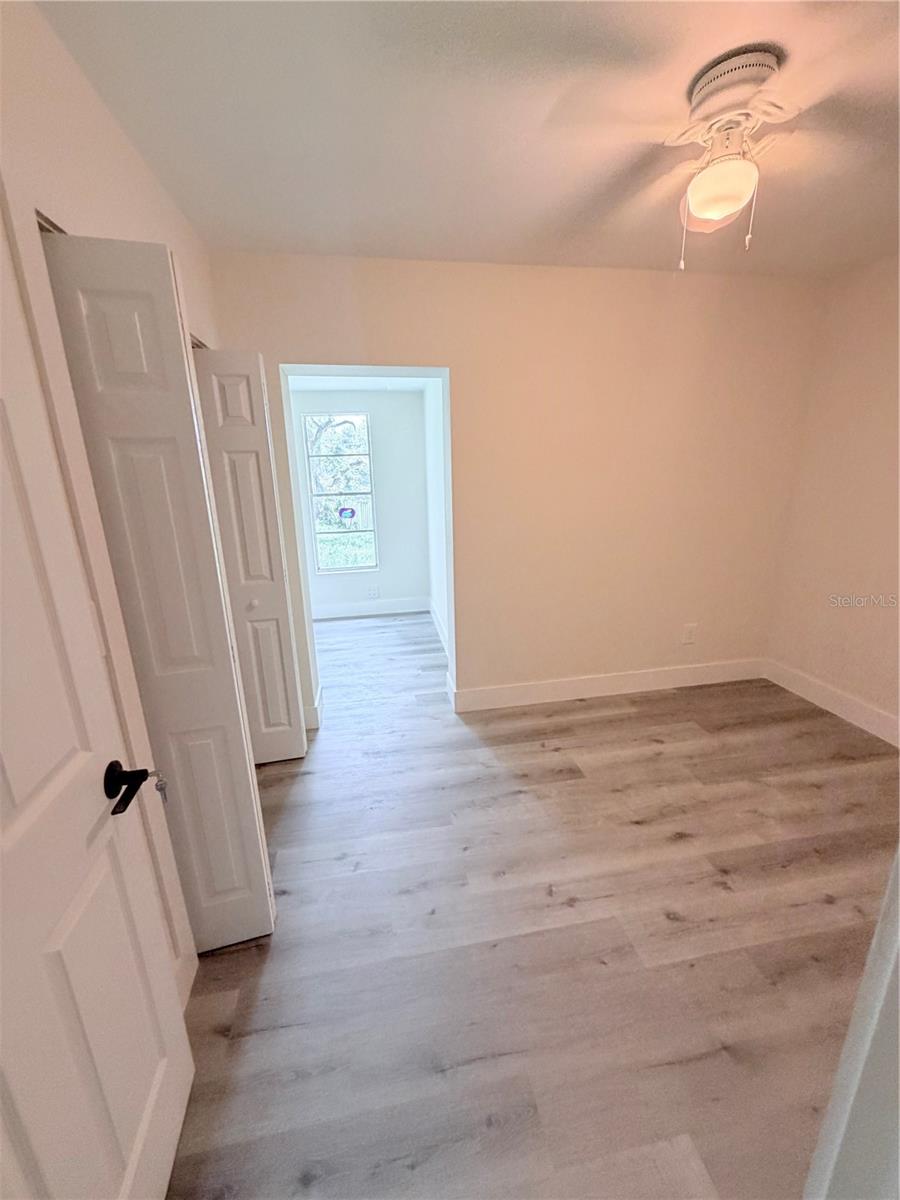 10801 N EDISON AVE — photo 19