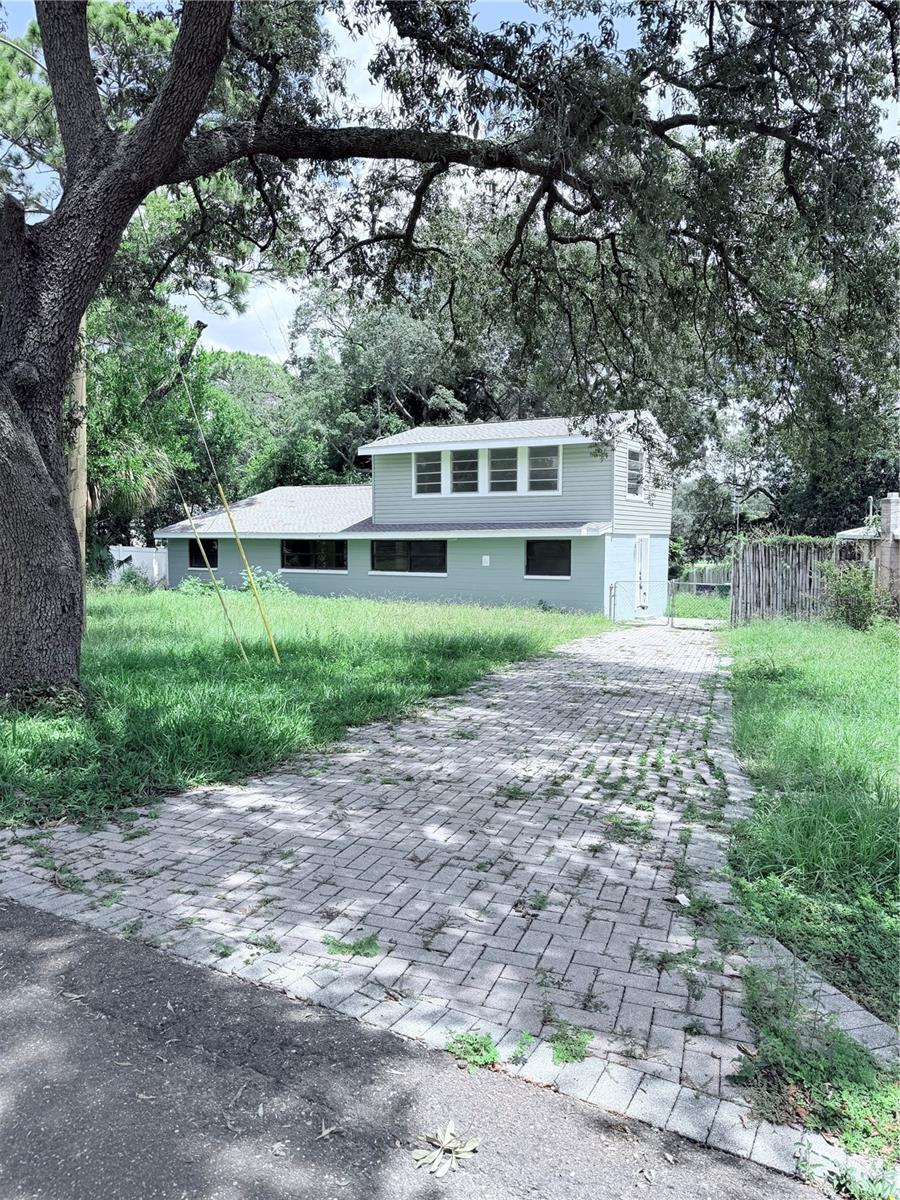 10801 N EDISON AVE — photo 4