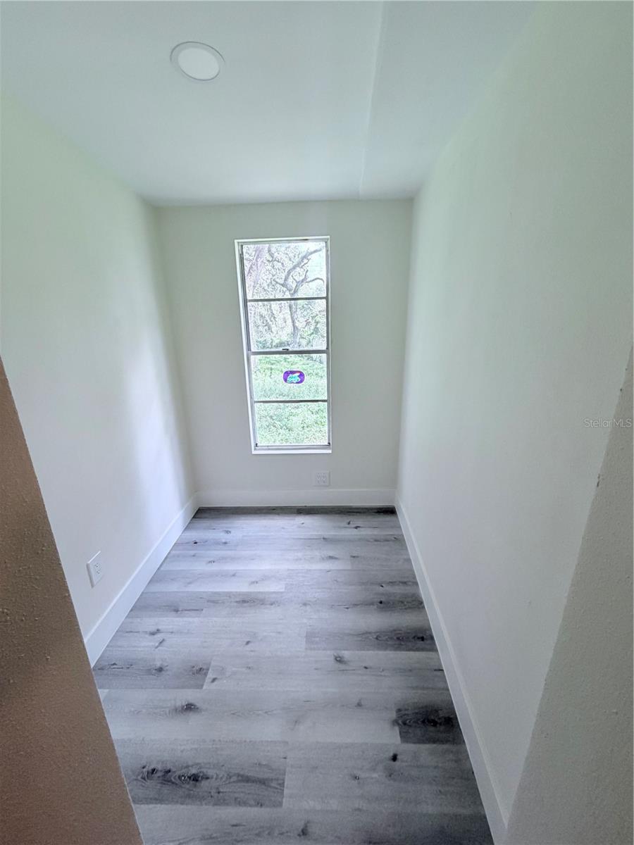 10801 N EDISON AVE — photo 20