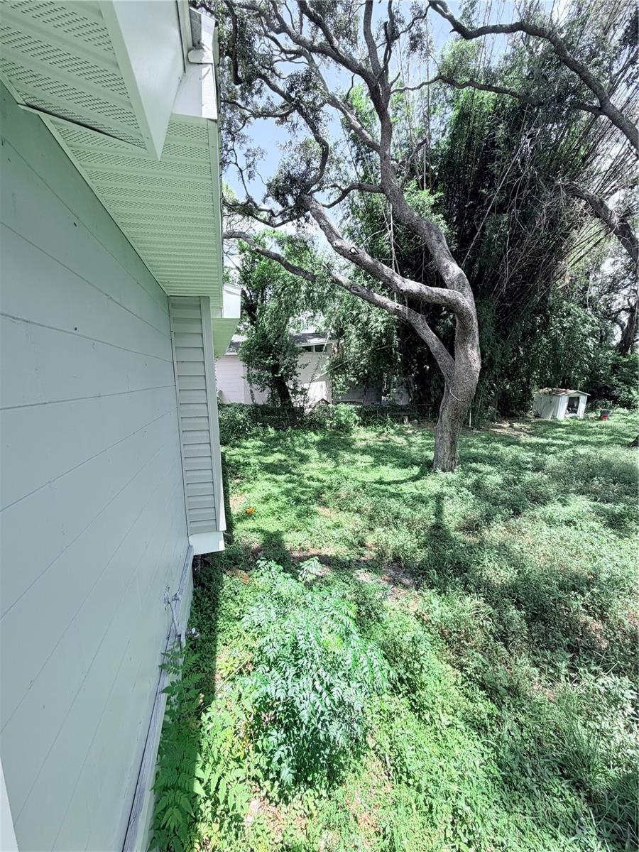 10801 N EDISON AVE — photo 17