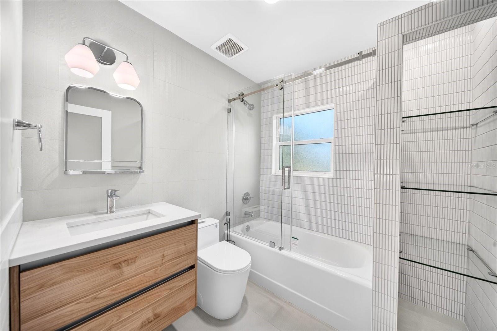 4847 DR MARTIN LUTHER KING JR ST N — photo 28