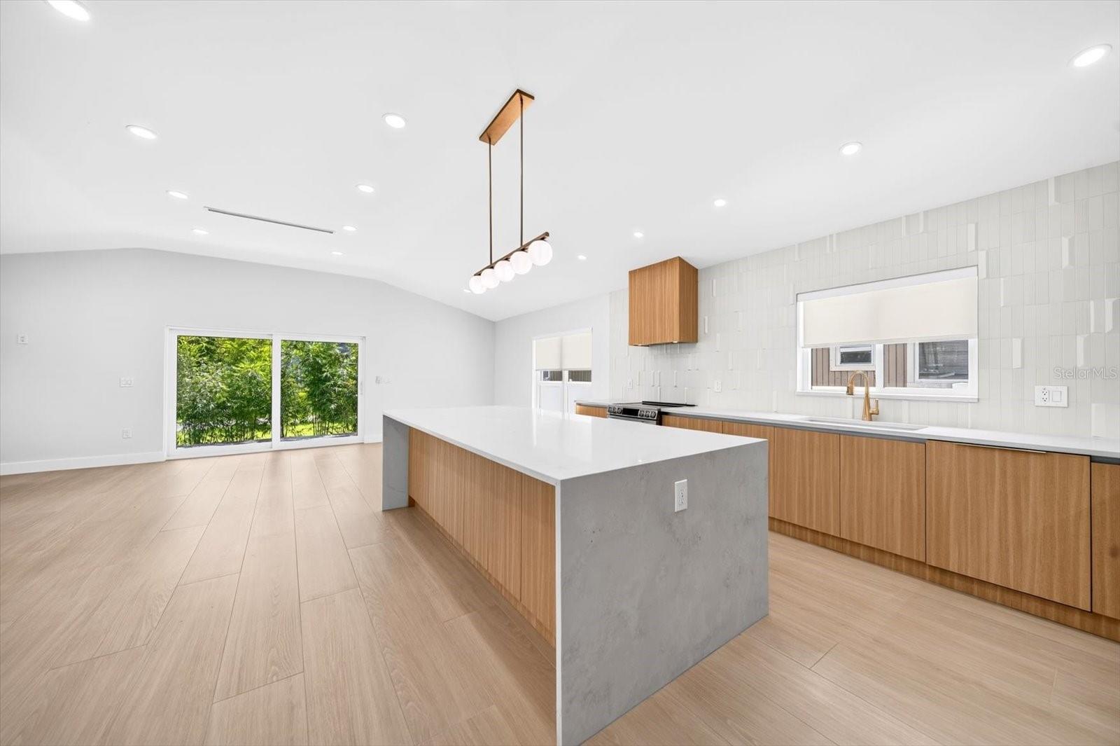 4847 DR MARTIN LUTHER KING JR ST N — photo 12